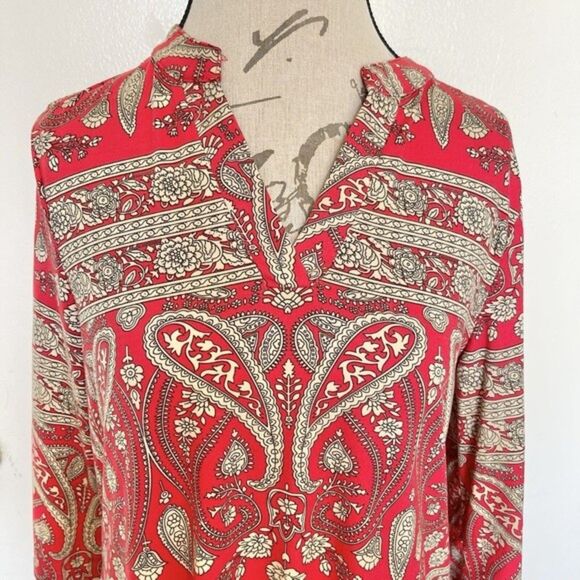 A. Jesdani Womens Blouse Top Paisley Red Size Medium Button Rolled Tab Sleeves - Picture 4 of 13